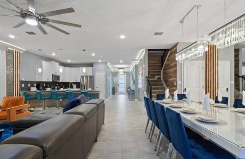 Kissimmee Villa | Top Luxury Villa Storey Lake Mins to Disney