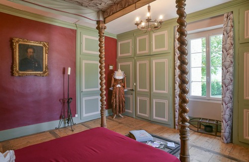 Saint-Albin-de-Vaulserre Bed & Breakfast | Tower Room — Medieval Suite, 40 m²