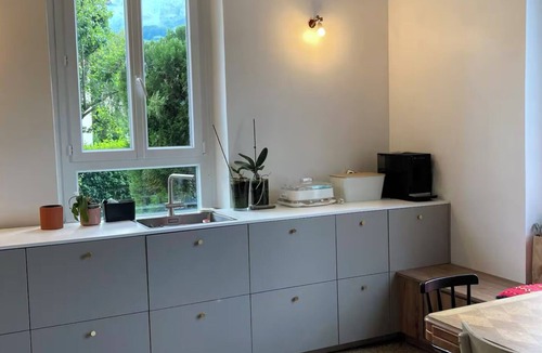 Sallanches House | Town house with garden