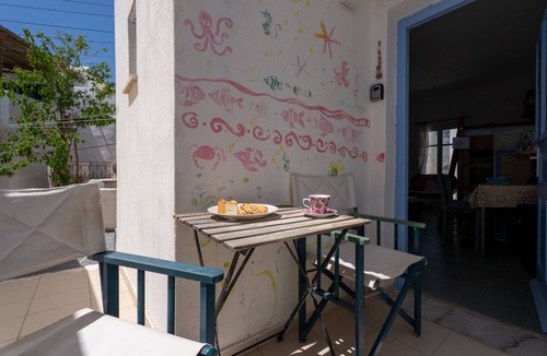 Lefkes Apartment | Traditional Art House in Lefkes by MPS – 1st Floor