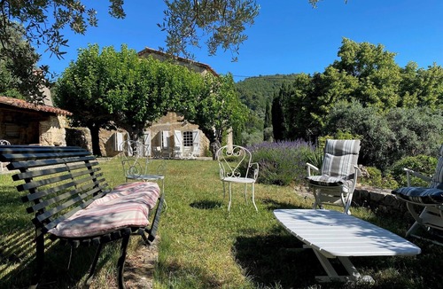 Fayence House | Traditional farmhouse set in 5 hectares of gardens. Disconnection guaranteed!