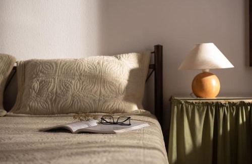 Sikia Apartment | Traditionelles Appartement ATHOS SHADOW 2 am Meer