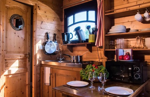 Molinet Cabin | Travel Trailer (Sleeps 5)