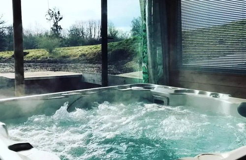 Molinet Cabin | Travel Trailer (Sleeps 5)