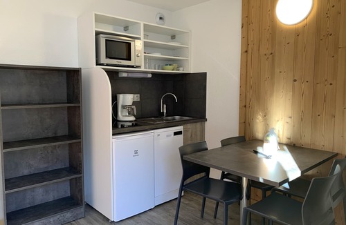 Venosc Apartment | travelski home classic - Résidence La Muzelle - Studio 2 personnes B