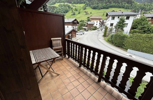 Areches Apartment | Triplex for 6 in the center, close to slopes