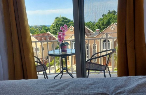 Ocho Rios House | Tropical Luxury 2 bedroom Jamaican townhouse