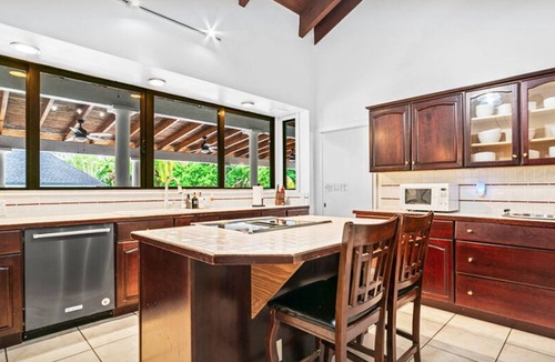 Ludlam House | TropicalSports Resort Pool Tennis & Pickleball L50