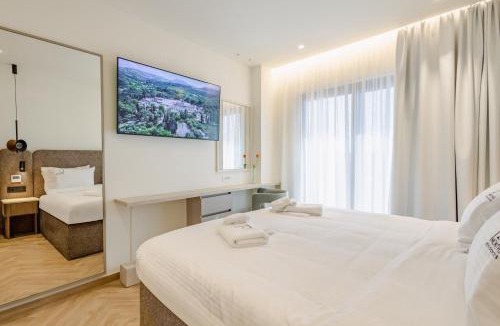Nea Alikarnassos Apartment | Twelve Luxury Living by 8essentially