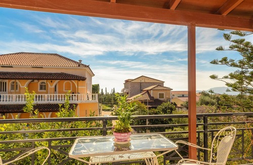 Kalamaki Apartment | Two-bedroom Apartment With Balcony