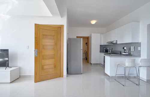 La Julia Apartment | Two Brand New Harmony Apts w/Pool & Gym - Same Building 7