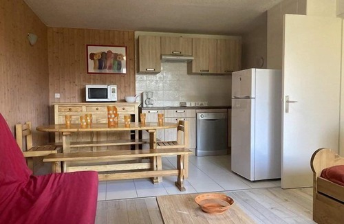 Orcieres-Merlette Apartment | Two-room cabin residence ROUND POINT DES PISTES center station in Orcières Merlette - Alpes .