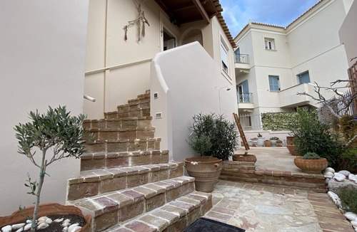 Porto Heli House | Two storey house, built in front of the lagoon of Ververoda
