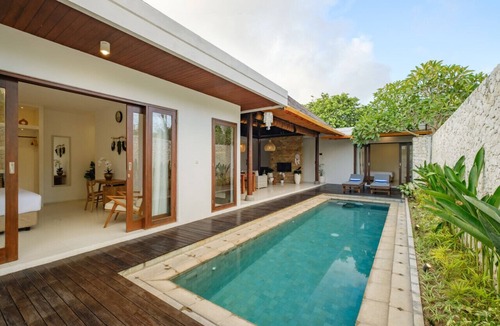 Pecatu Villa | Uluwatu Escape, 8min Beach - 2BR Private Pool Villa by Orivista
