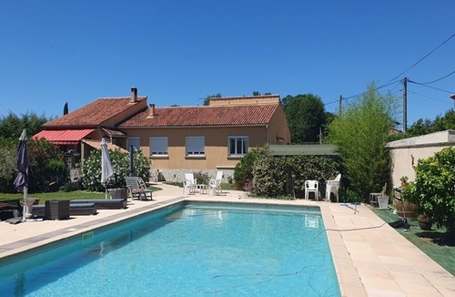 Carnoules Apartment | Un Gîte de Qualité Entièrement Équipé au Coeur du Var
