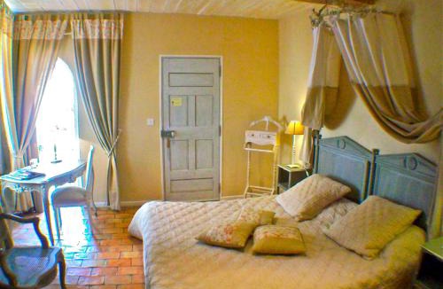Ansouis Bed & Breakfast | Un Patio en Luberon