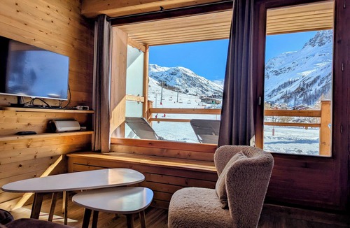 Val-d'Isere Apartment | Unique Location ! Val d'Isère Snow Front - Ski in Ski Out - Standing