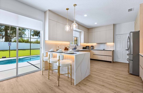 Windwood Bay House | Upstay Contemporary Retreat w Pool, BBQ & Backyard
