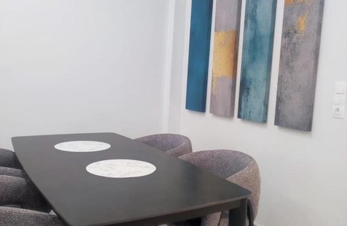 Larissa Apartment | Urban Elegance