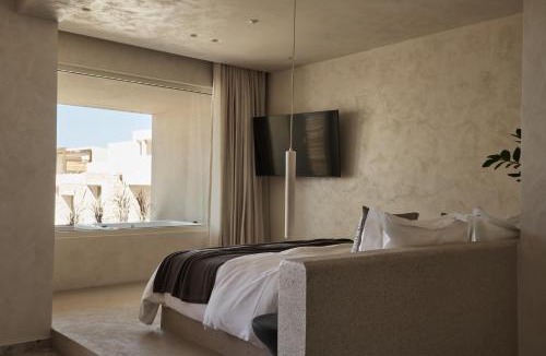 Adelianos Kampos Hotel | Uzenie All Suites Boutique Resort - Adults Only