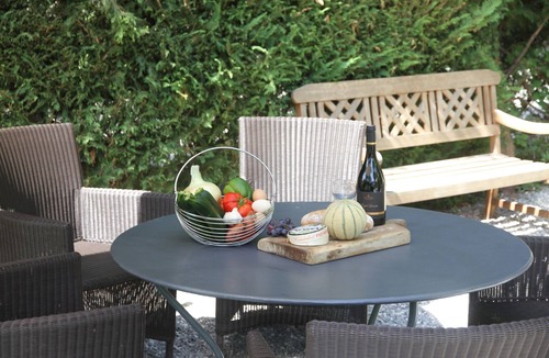 Saint-Cesaire-de-Gauzignan Cottage | "Vacances chez l'antiquaire" JACUZZI - SWIMMING POOL " 10 CH. 15 PERS -400 M2