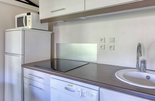 Sollies-Toucas Ski Chalet | Vacancéole Sun Hols Les Cottages Varois