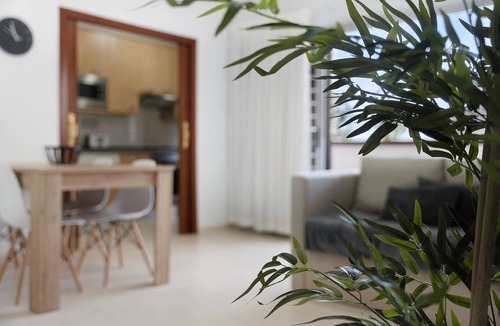 Los Gomez Apartment | Vacation Apartment 'Apartamento Opuntia' with Mountain View, Balcony and Wi-Fi