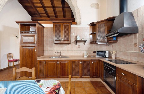 Las Galletas Apartment | Vacation Apartment 'Finca La Bonita Ap G2' with Shared Pool, Shared Terrace and Wi-Fi