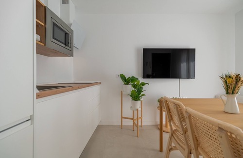 Las Rosas Apartment | Vacation Apartment 'Isabel 6' with Private Terrace, Wi-Fi and Air Conditioning