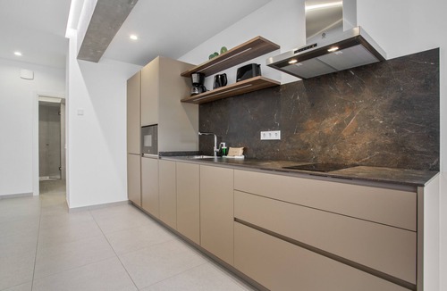 Santa Cruz de Tenerife Apartment | Vacation Apartment 'Obsidian Ático Tajinaste City' with Sea View, Wi-Fi and Air Conditioning