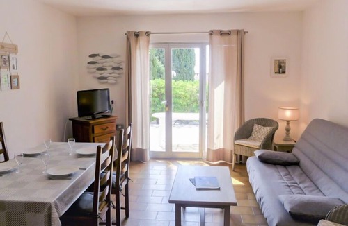 Cavalaire-sur-Mer House | Vacation home Bonporteau in Cavalaire - 6 persons, 2 bedrooms
