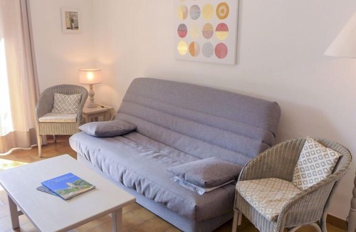 Cavalaire-sur-Mer House | Vacation home Bonporteau in Cavalaire - 6 persons, 2 bedrooms