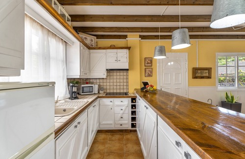 Taucho House | Vacation Home 'La Era' with Mountain View, Private Pool and Wi-Fi