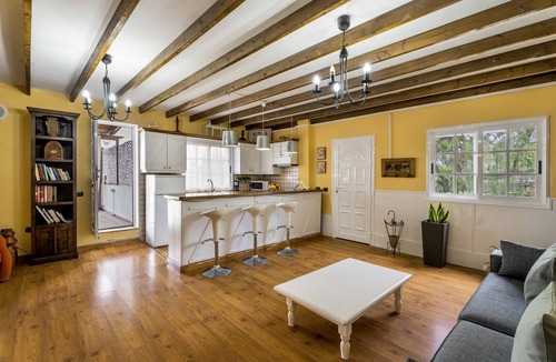 Taucho House | Vacation Home 'La Era' with Mountain View, Private Pool and Wi-Fi