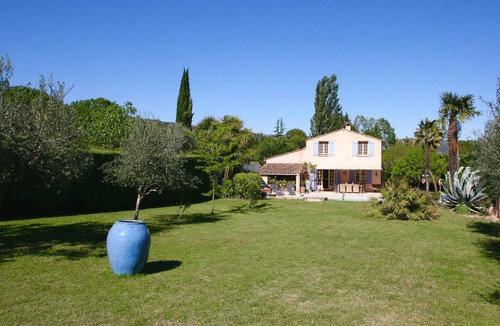 Salernes Villa | Vacation villa for 8 people in the heart of Provence with heated pool