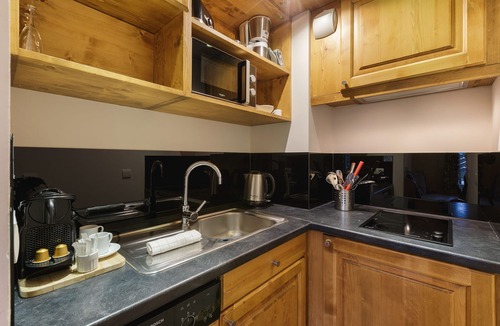 Vallorcine Apartment | Vallorcine Balme 14 Ski-In Retreat w/Shared Pool & Sauna, Vallorcine (Argentiere), France