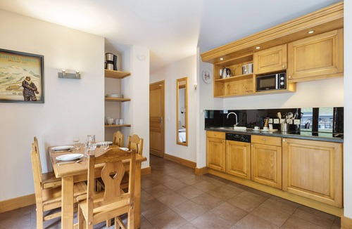 Vallorcine Apartment | Vallorcine Buet 42 Ski-In Retreat w/Shared Pool & Sauna, Vallorcine (Argentiere), France