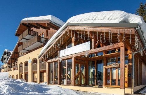 Doucy-Combelouviere Condo | Valmorel | 2BR for 10 + Ski-in, Ski-out!