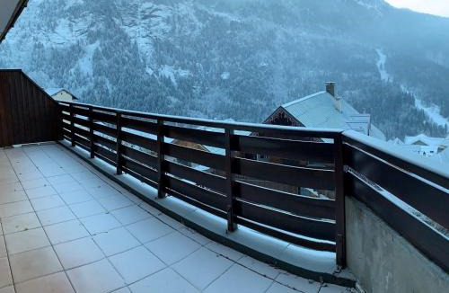 Vaujany Apartment | VAUJANYLOCATIONS - Cochette II Apt 1 & 2