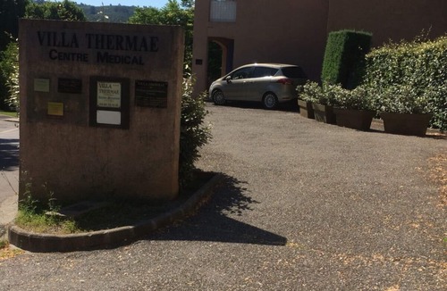 Greoux-les-Bains Apartment | VERY NICE AND COMFORTABLE STUDIO 27 M ² + TERRACE 10 M ²