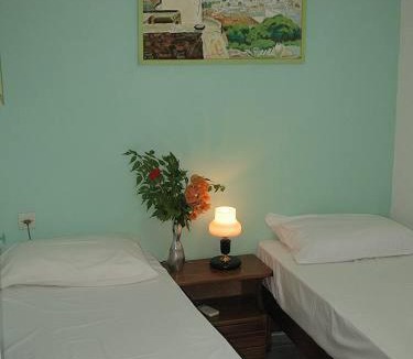 Ios Town Apartment | Vesuvio Chora