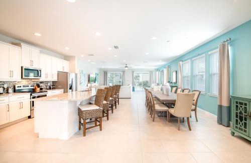 Historic Downtown Kissimmee House | Vibrant Home With Private Pool, Pool Table Near Disney With Waterpark & Resort Access At Encore Resort - 7707Gr