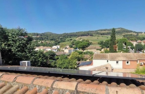 Le Castellet House | Villa des Sources with Air Conditioning and a Pool