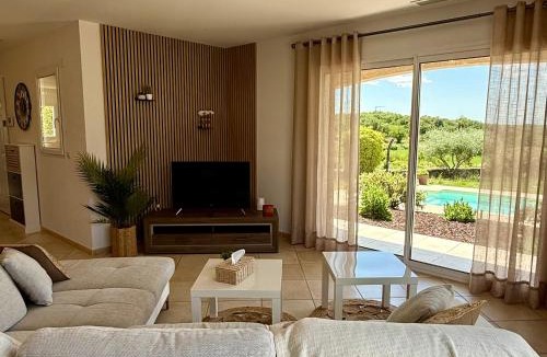 Barjac Villa | Villa Énalia
