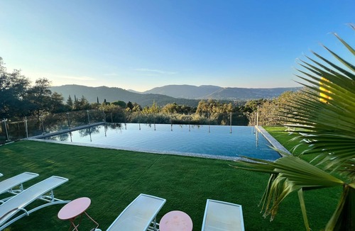 Plan-de-la-Tour Villa | Villa, (14 p), panoramic view of the hills. Large infinity pool.