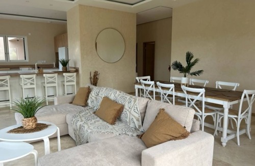 Flayosc Villa | VILLA 3M Stylish 4 bed 2 bath villa with private heated pool. Full Air Con