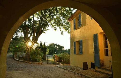 Neoules Villa | Villa 5* Les Chênes with swimming pool in a vineyard 5 suites 11 pers