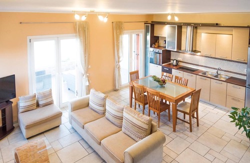 Gardenos Villa | Villa 'Adriatica' with Sea View, Wi-Fi and Air Conditioning