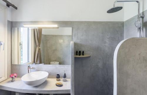 Skopelos Town Villa | Villa Anatoli