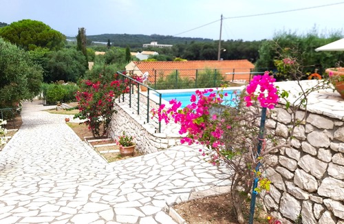 Agios Spyridon Corfu Apartment | Villa Annabell, holiday accommodation for 2 people with sea view.